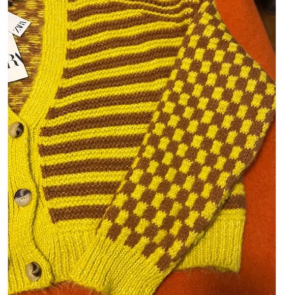 Zara yellow and brown checks stripes touch of wool jacquard knit cardigan NWT - Picture 5 of 11
